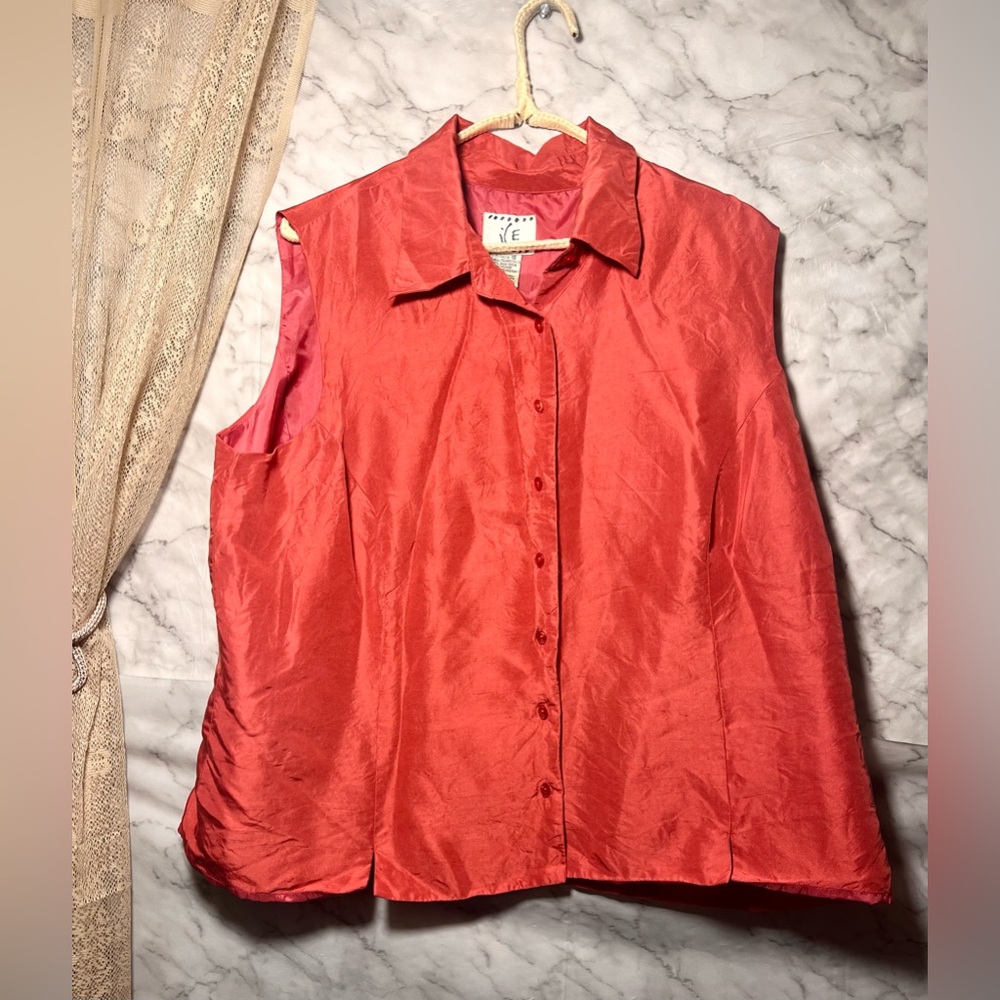 100% Silk Shell Red Coral Unique Button Vest Slit Front Details Relaxed Flowy